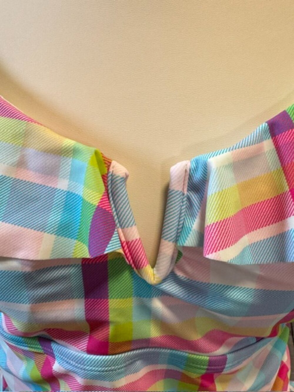 Crown & Ivy Pastel Plaid Ruffle V-Wire Tankini Top Size Large - Picture 2 of 9